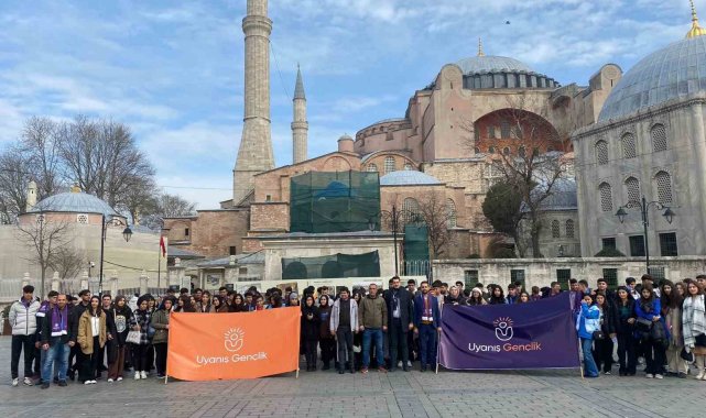 Diyarbakırlı öğrenciler İstanbul ve Ankara'yı gezdi