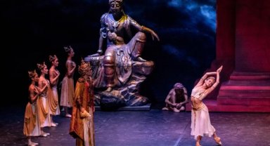 Dünyaca ünlü balerin Petra Conti 'La Bayadere'de sahne aldı