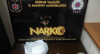 Edirne'de otomobilde metamfetamin ve uyuşturucu haplara 2 tutuklama