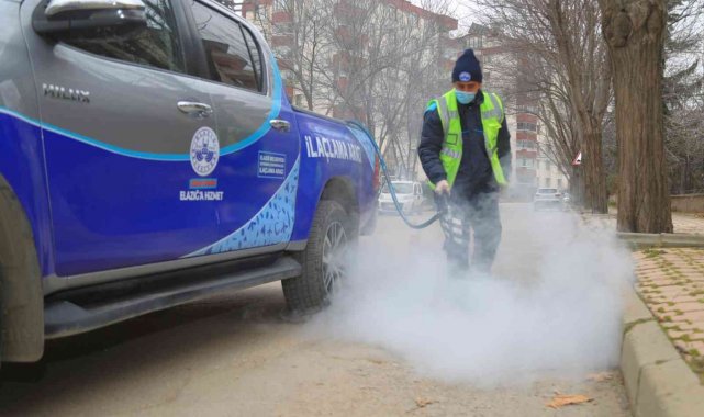 Elazığ'da ilaçlama çalışmaları sürüyor
