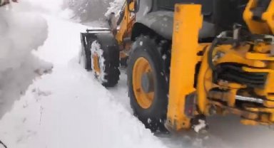 Elazığ'da kardan kapalı 198 köy yolundan 193'ü açıldı