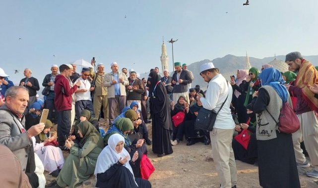 Erzincanlı umreciler kutsal topraklarda