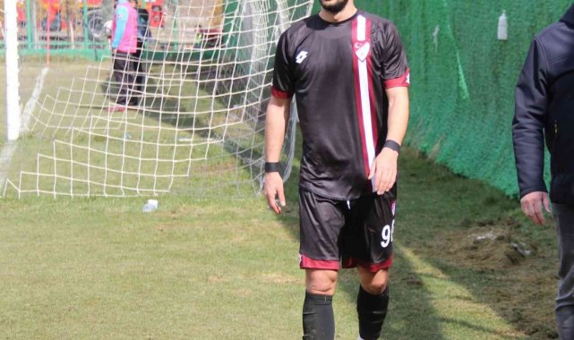 ES Elazığspor'da bir isimle daha yollar ayrıldı