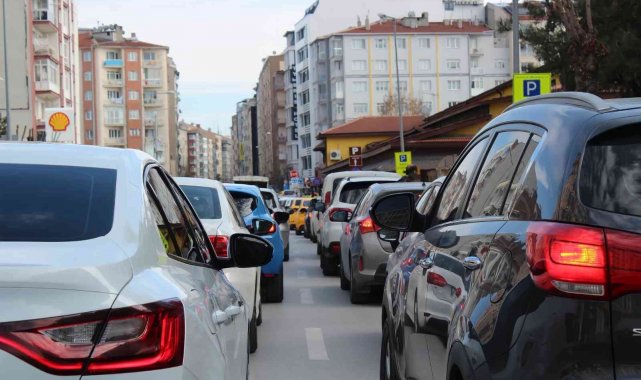 Eskişehir'de araç sayısında artış sürüyor