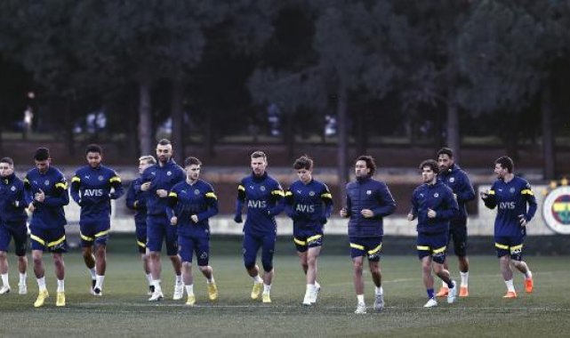 Fenerbahçe, Ümraniyespor mesaisine devam etti