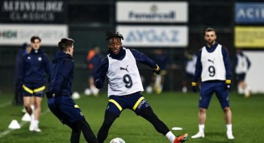 Fenerbahçe'de Kasımpaşa maçının hazırlıkları başladı