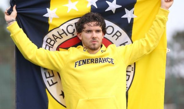 Ferdi Kadıoğlu: Avrupa'da futbol oynama hayalim var