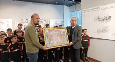 Galatasaray Nusaybin Spor Okulları öğrencilerinden Adnan Polat'a ziyaret