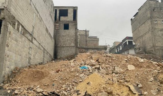 Gaziantep'te, boş arazide kız çocuğu cesedi bulundu