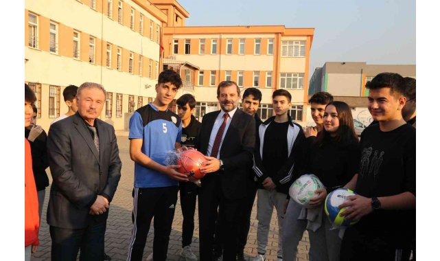 Gençler istedi, Başkan Işık yaptı