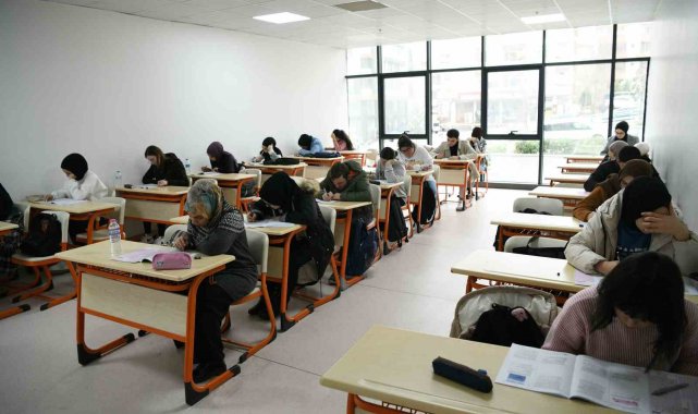 Gençlik Merkezi'nde YKS mesaisi