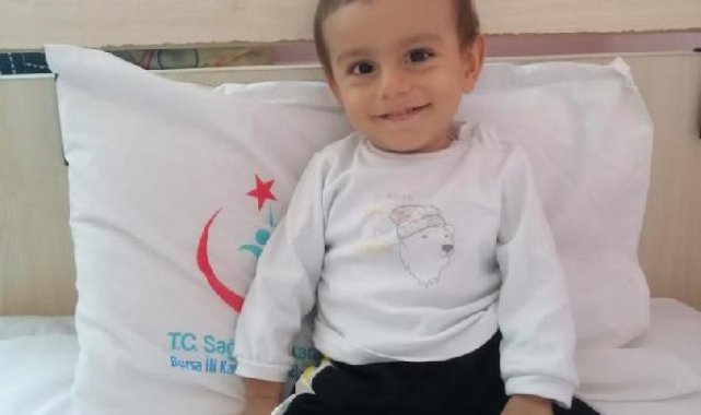 Gönüllülerden oluşan tiyatro, SMA'lı Göktuğ için sahne aldı