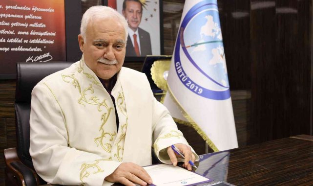 Hatipoğlu'ndan Kur'an-ı Kerim yakılmasına sert tepki