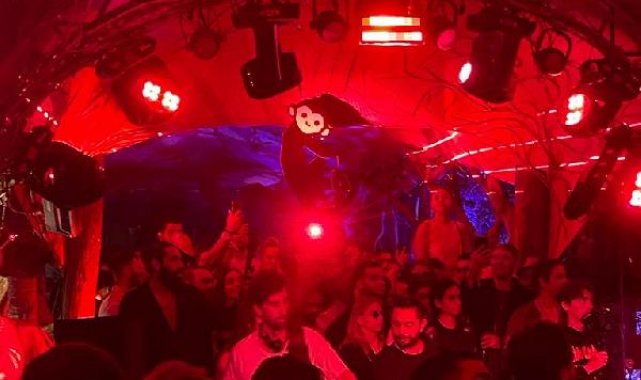 Hem dünyaya dans ettirip, hem de doğayı koruyorlar