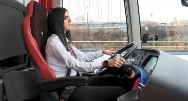 Hosteslikten otobüs kaptanlığına