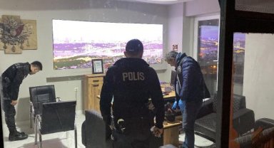 Husumetlisini tabancayla yaralayıp, motosikletle kaçtı