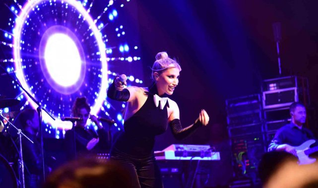 İrem Derici: "Bugün 'Bursa Bülbülü' benim"