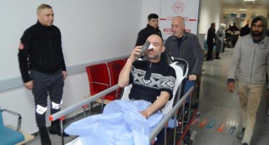 Isınmak için yaktıkları ateşe tiner döken işçi yaralandı