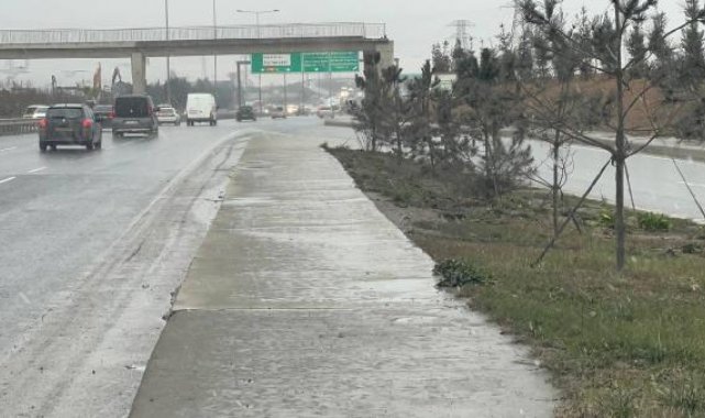 İstanbul'da kar yağışı sürüyor