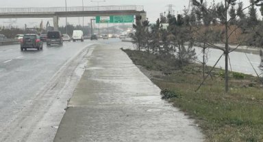 İstanbul'da kar yağışı sürüyor