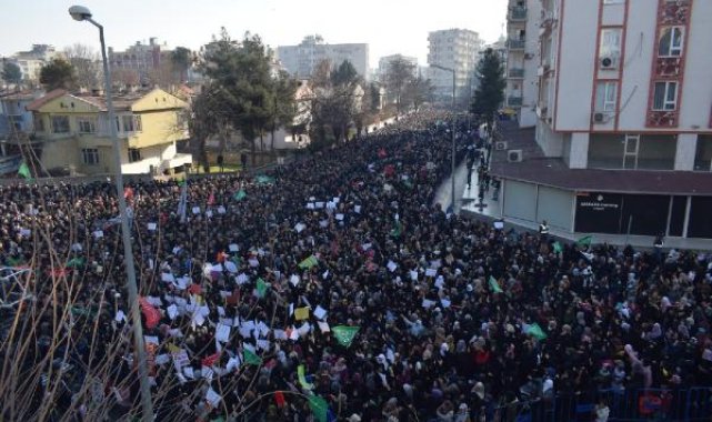 İsveç'te Kuran-ı Kerim yakılması Batman'da protesto edildi