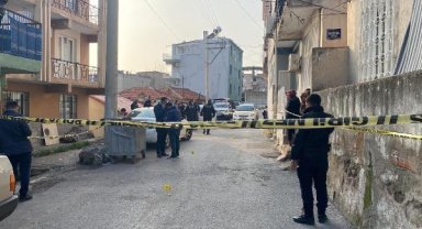 İzmir'de silahlı kavga: 1'i ağır 3 yaralı