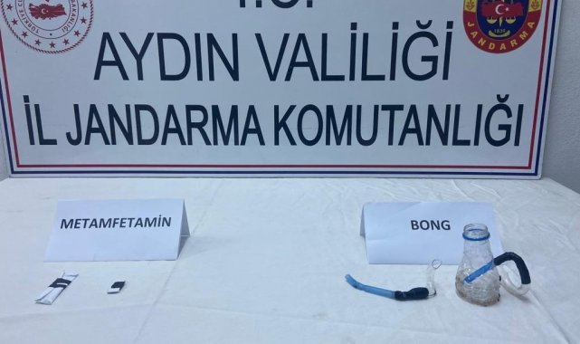 Jandarma ekipleri uyuşturucuya geçit vermiyor