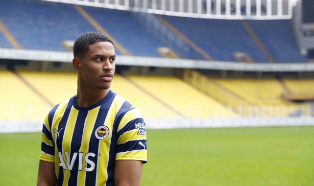 Jayden Oosterwolde resmen Fenerbahçe'de