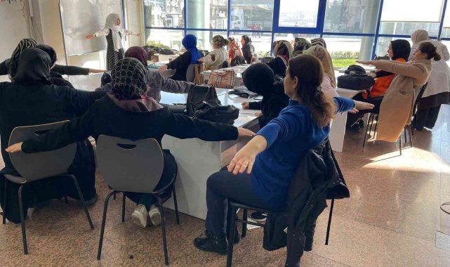 Kadınlara kanser ve sağlıklı beslenme anlatıldı