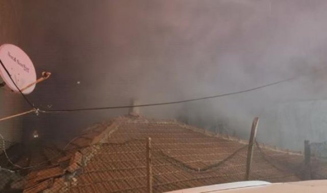 Kağıthane'de gecekondunun kömürlüğünde yangın; cesedi bulundu