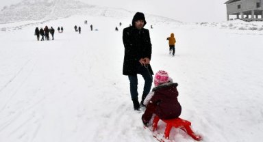 Karacadağ'da kayak sezonu açıldı