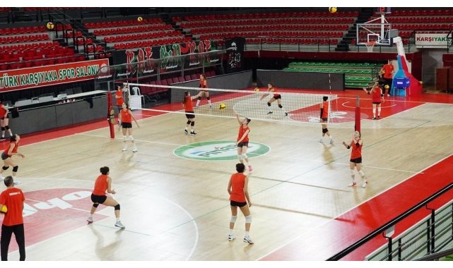 Karşıyaka Voleybol, play-off aşkına