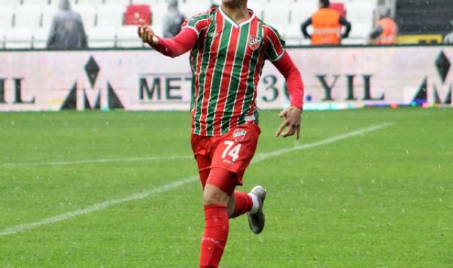 Karşıyaka'nın gözdesi Mustafa Durgun