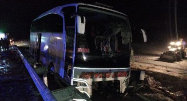 Kayseri'de yolcu otobüsü şarampole devrildi: 3 ölü, 25 yaralı