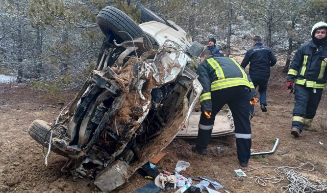 Kaza sonrası kamyonette sıkışan sürücüyü itfaiye kurtardı