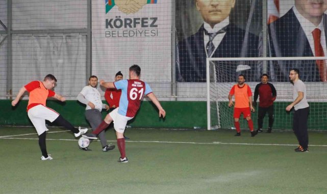 Körfez'de siyaset değil, ayaklar konuştu
