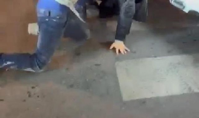 Küçükçekmece'de 'aracıma çarptın' kavgası