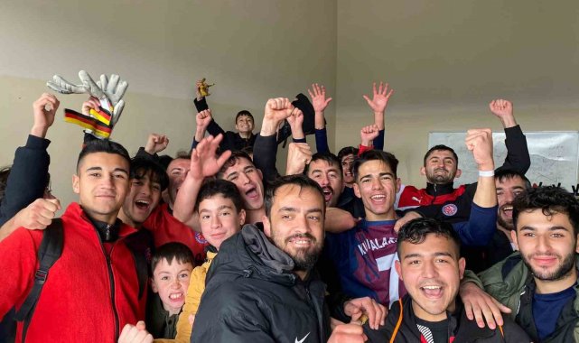 Kumalar Spor'un Süper Amatör Lig sevinci