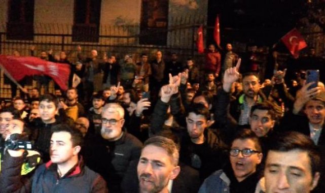 Kur'an-ı Kerim yakılması protesto edildi