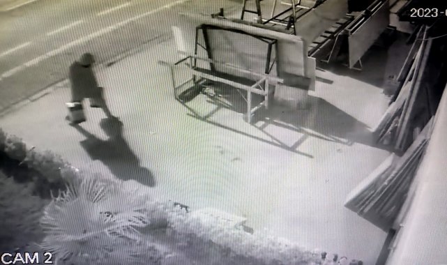 Litrelerce motor ve zeytinyağı çaldı, güvenlik kamerasına yakalandı