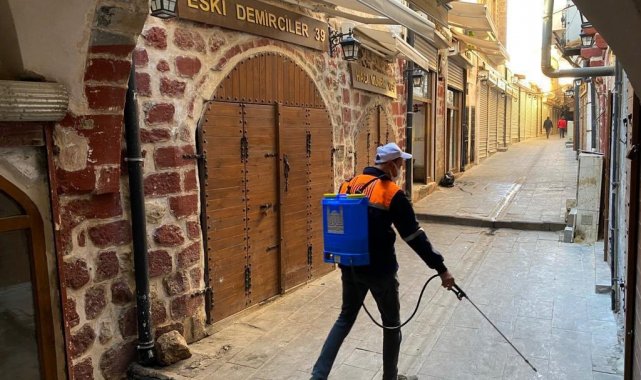 Mardin'de 193 bin çöp konteyneri, 80 bin rögar ve binlerce nokta ilaçlandı