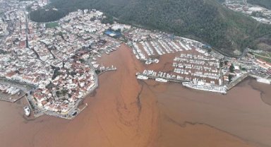 Marmaris'i sağanak ve fırtına vurdu