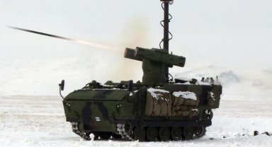 Mehmetçik, hedefleri lazer güdümlü 'CİRİT' füzesi ile vurdu