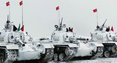 Mehmetçik, hedefleri lazer güdümlü 'CİRİT' füzesi ile vurdu