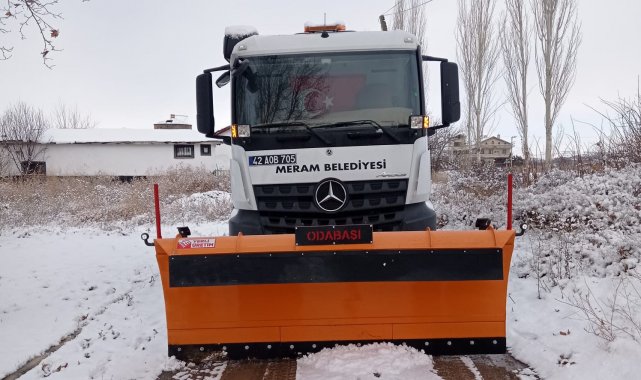 Meram'ın merkeze uzak mahallelerinde kar mesaisi