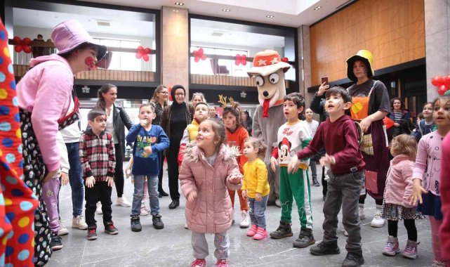 Merkezefendi'de çocuklar doyasıya eğlendi