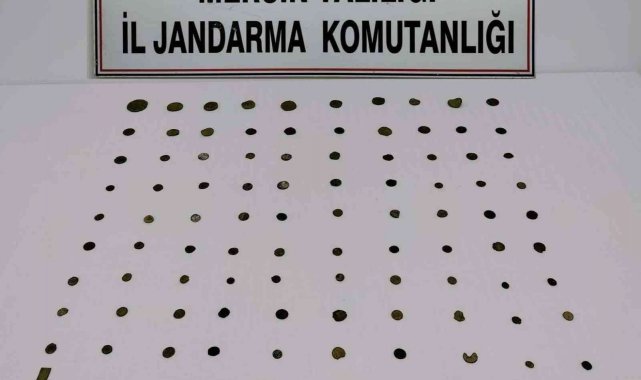 Mersin'de bir kişi çok miktarda tarihi eserle yakalandı