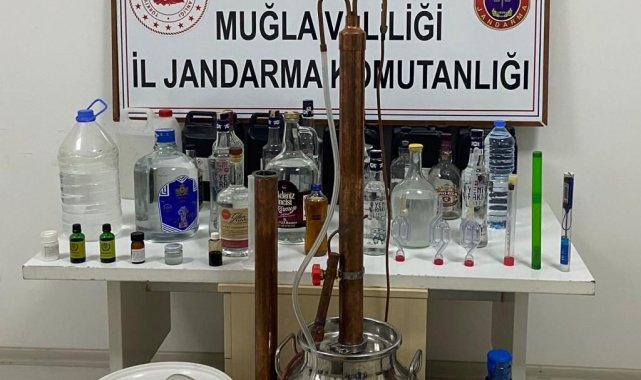 Muğla'da jandarmadan kaçak alkol operasyonu