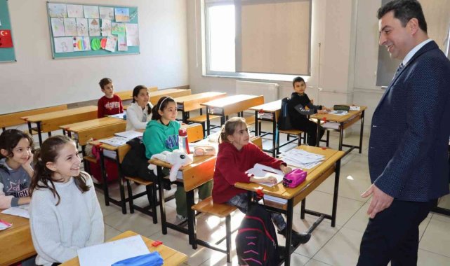 Öğrenciler kış okulunda ilim, sanat, matematik ve İngilizce öğreniyor