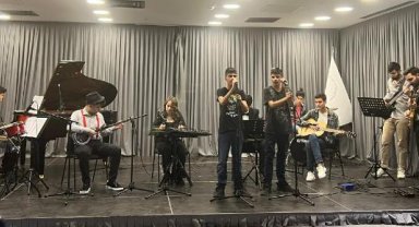 Otizmli bireylerden oluşan 'Bizim Orkestra'dan ilk konser